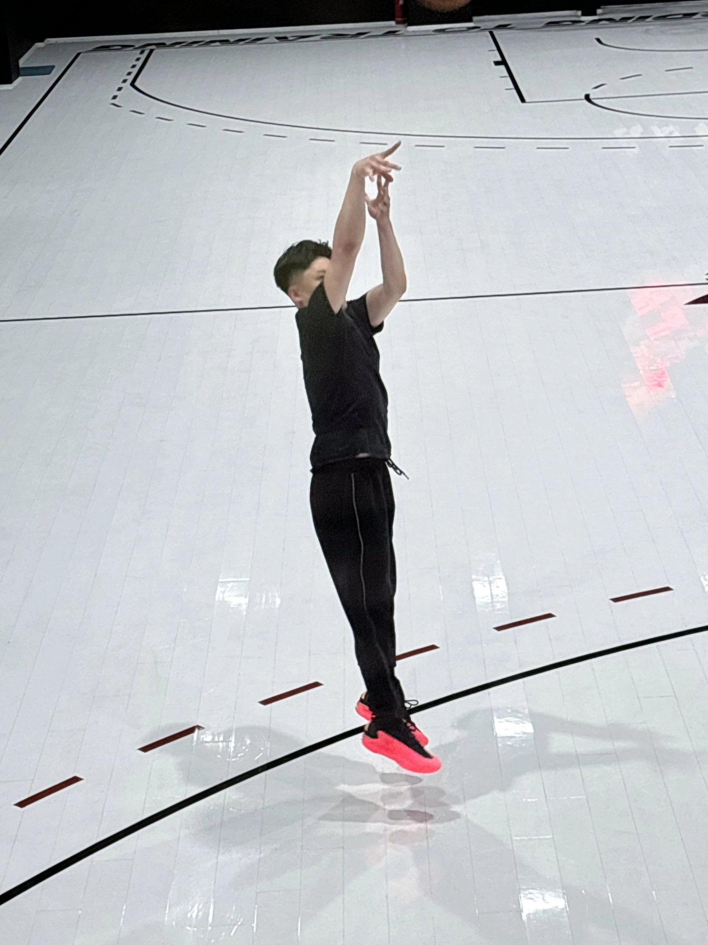 custom review-Adidas A.E. 1 Low 'Mural' Low Топ Баскетбольные кроссовки Мужской Розовый