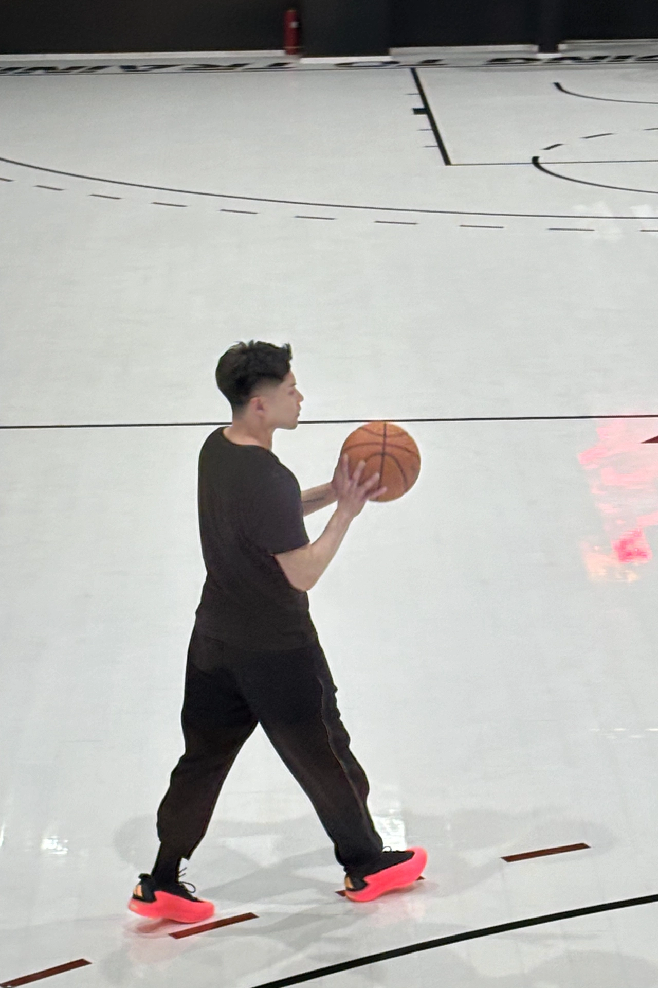 custom review-Adidas A.E. 1 Low 'Mural' Low Топ Баскетбольные кроссовки Мужской Розовый