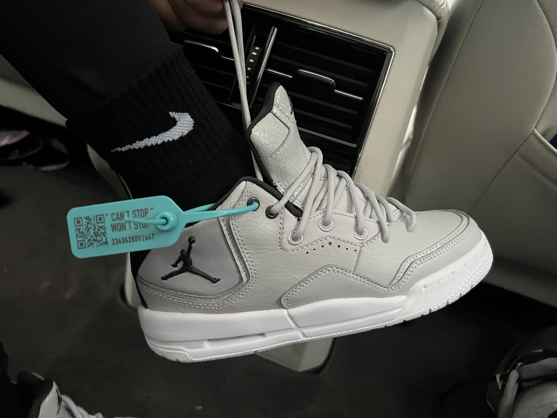 custom review-Jordan Courtside 23 GS 'Grey Fog'