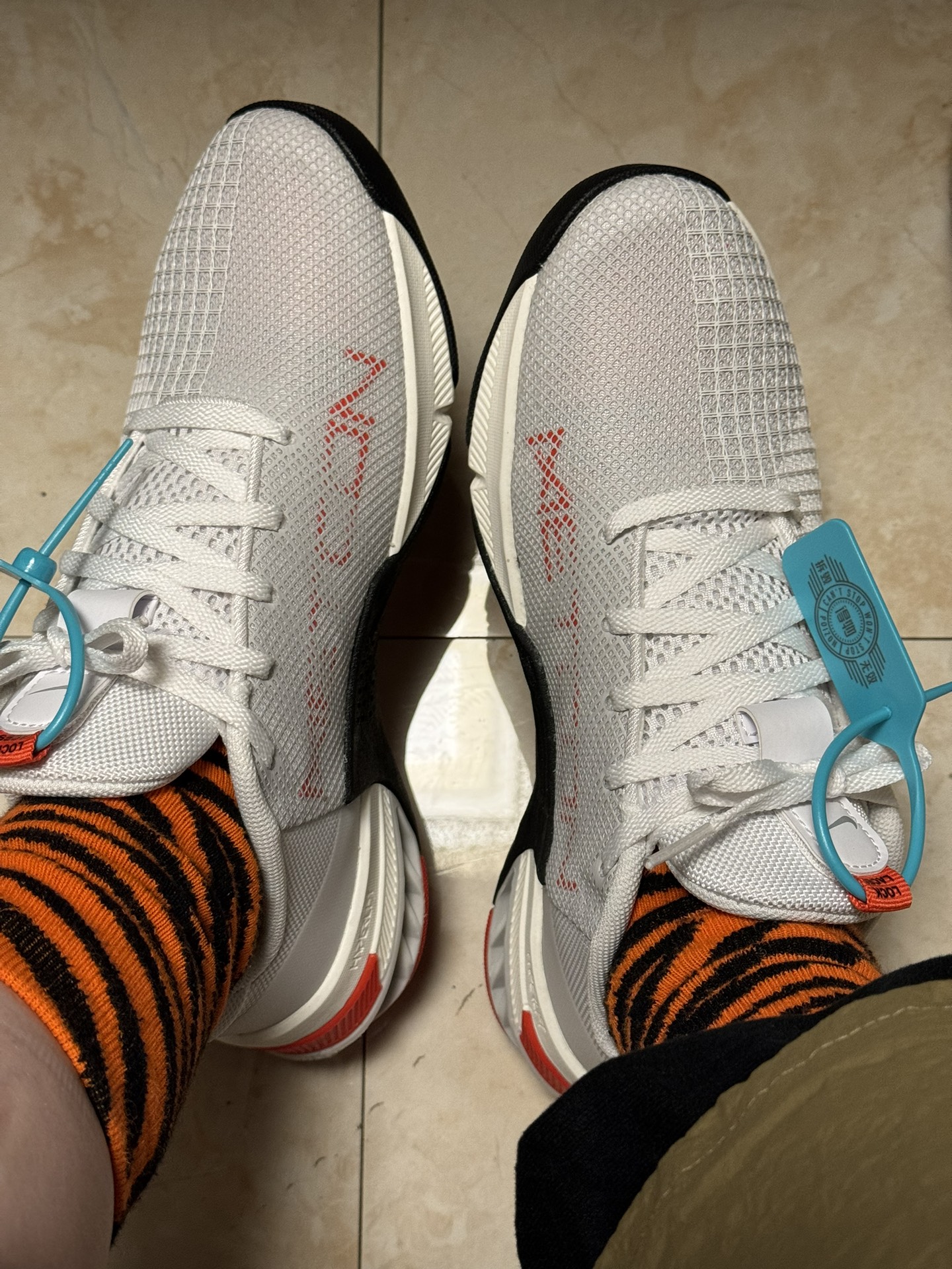 custom review-Nike Metcon 8 Low Топ Кроссовки для тренировок Женские Серый Черный