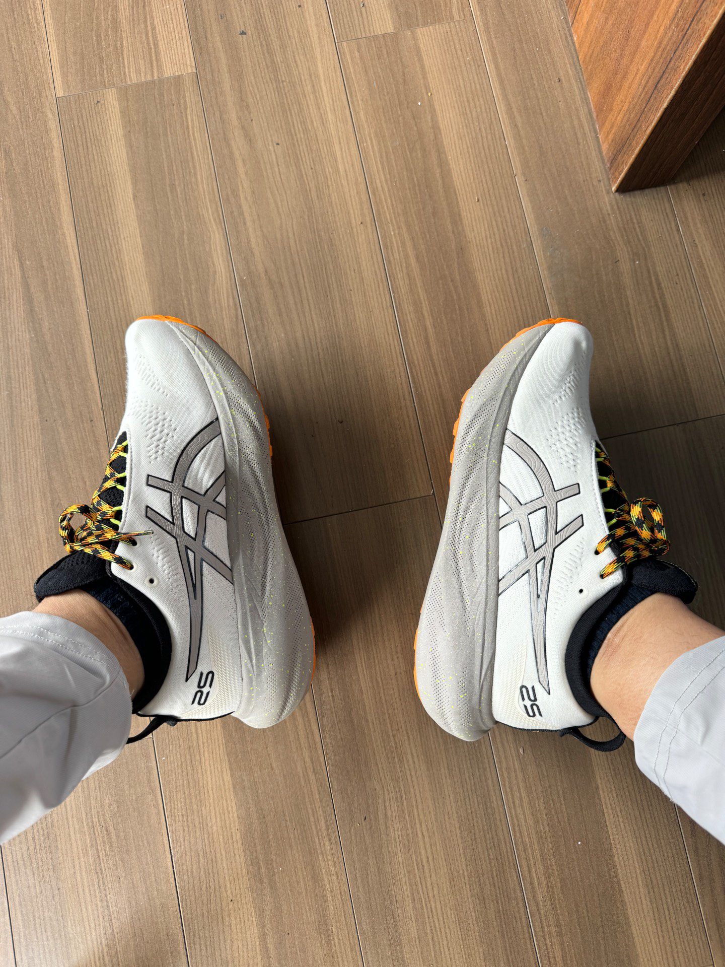 custom review-Asics Gel Nimbus 25 Low Top Мужские Беговые Кроссовки для Марафона Бежевые