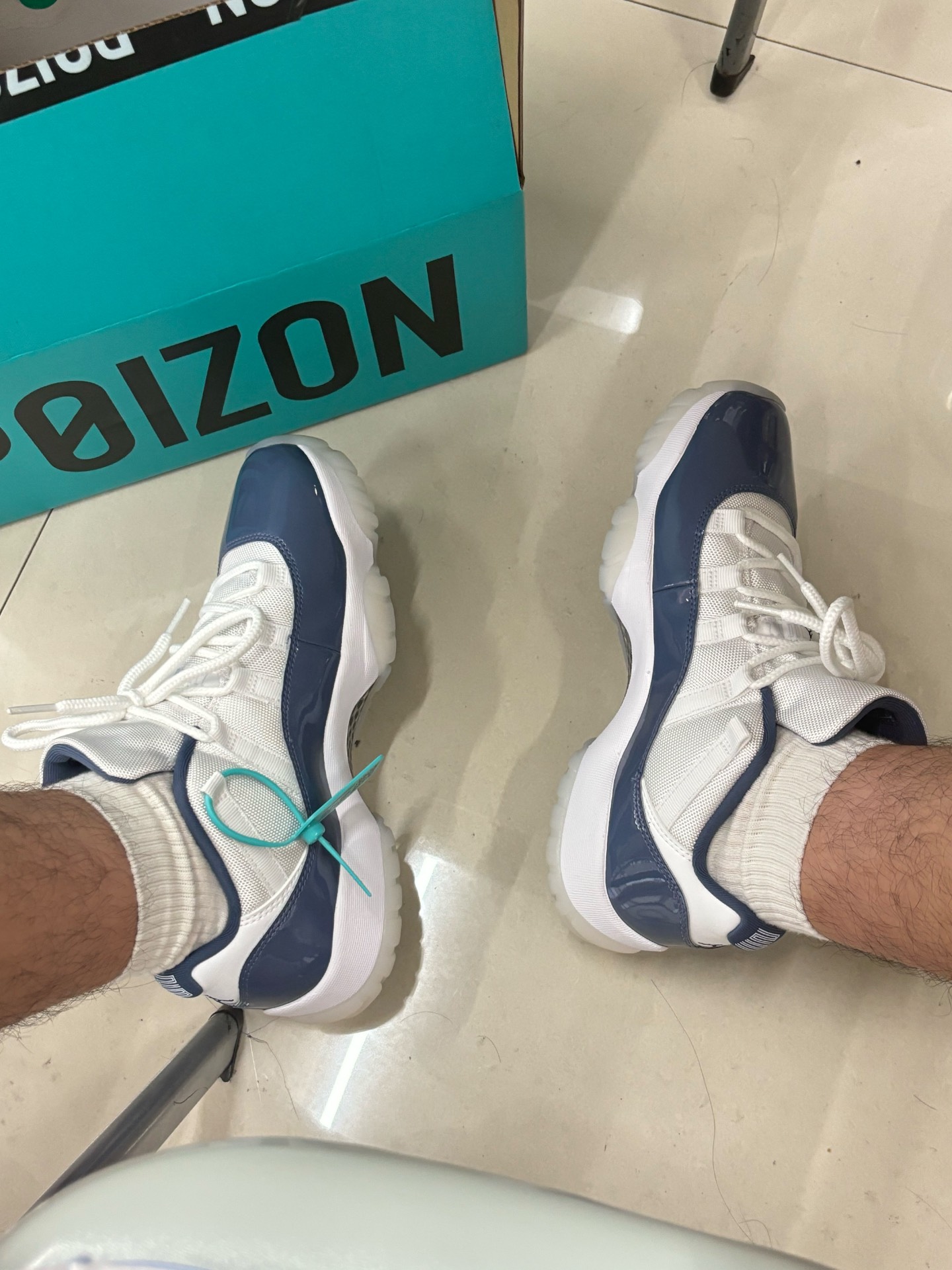 custom review-Jordan 11 Retro Low Diffused Blue