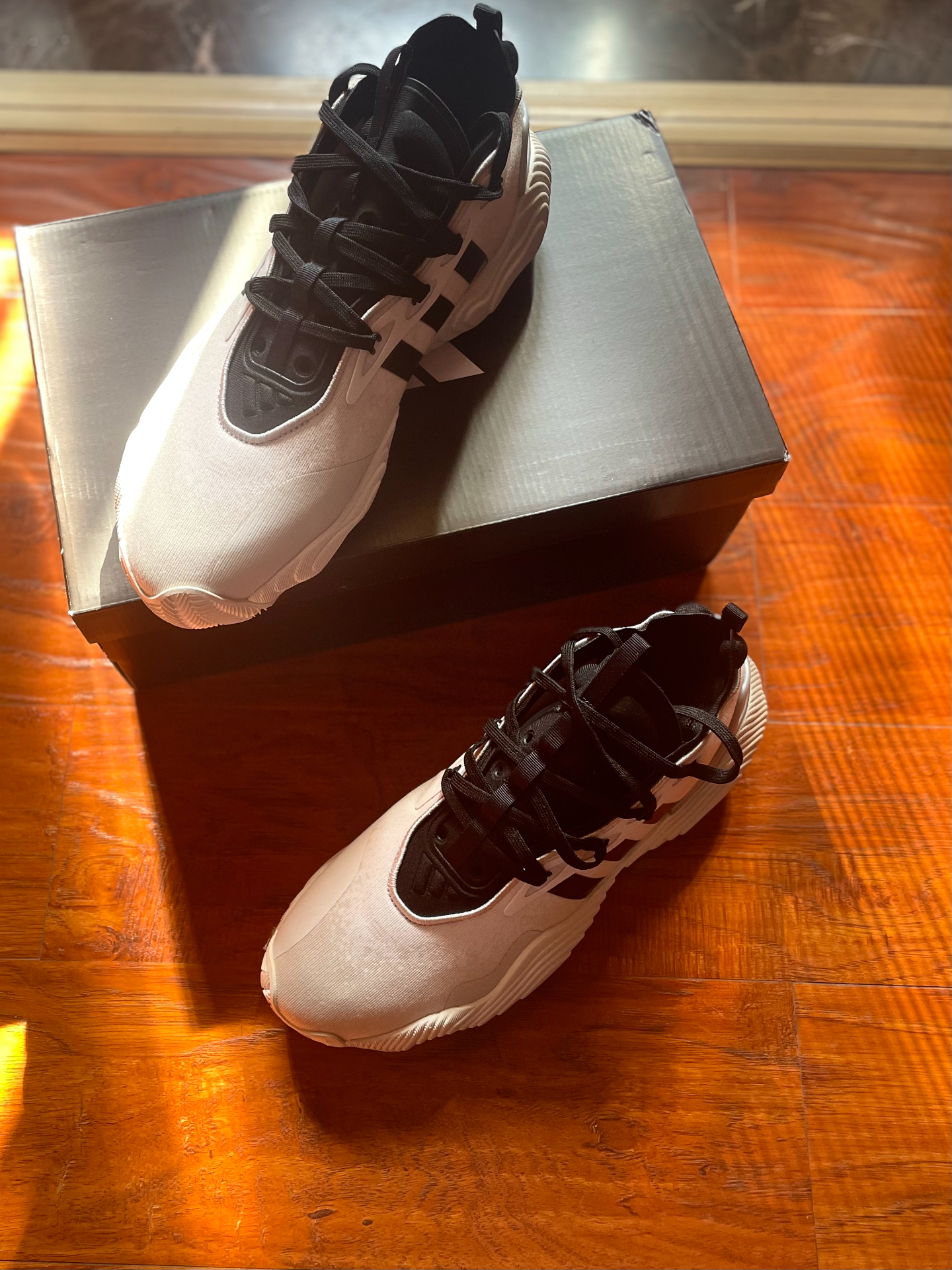 custom review-Adidas Trae Young 3,0 Амортизаторы Устойчивые к истиранию Низкий Топ Баскетбольные Кроссовки Мужские Белые