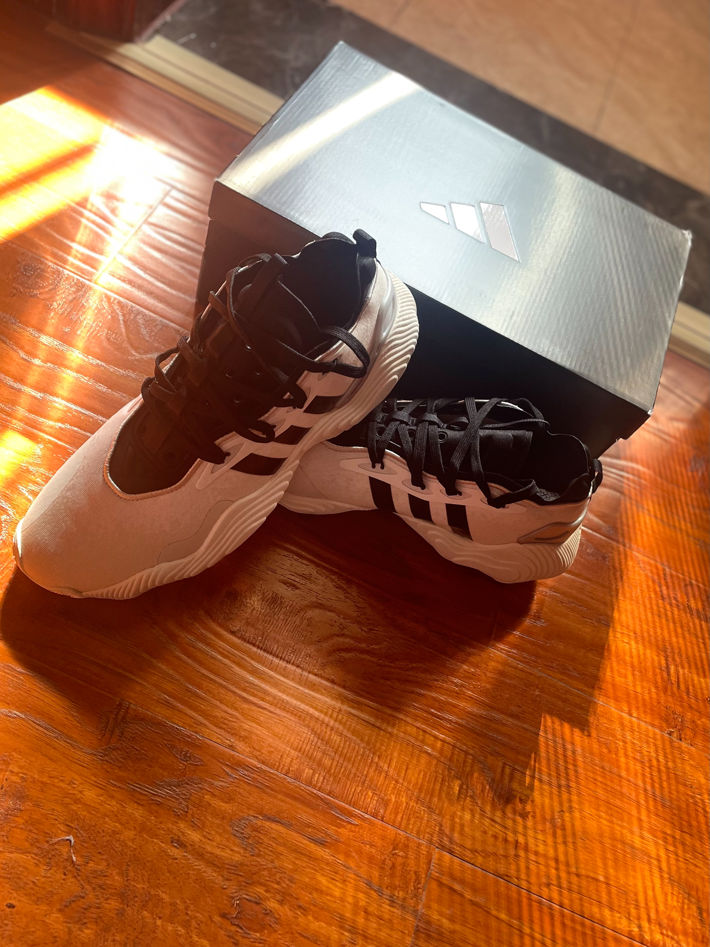 custom review-Adidas Trae Young 3,0 Амортизаторы Устойчивые к истиранию Низкий Топ Баскетбольные Кроссовки Мужские Белые