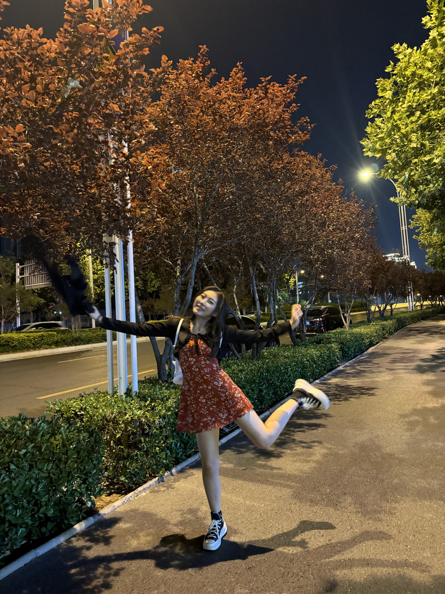 晚上散步好开心