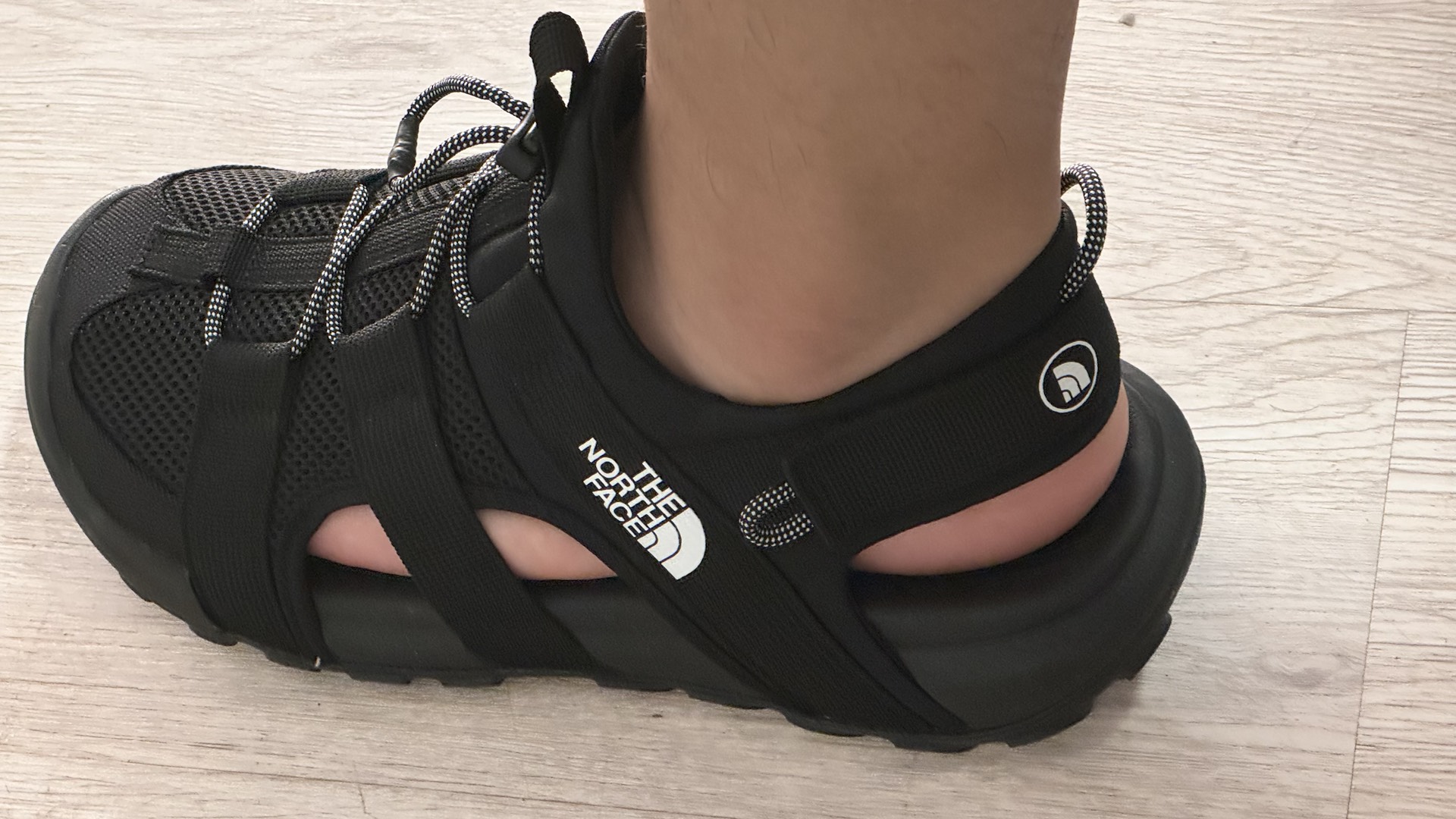 custom review-THE NORTH FACE EXPLORE CAMP Пляжные сандалии Мужские Черные