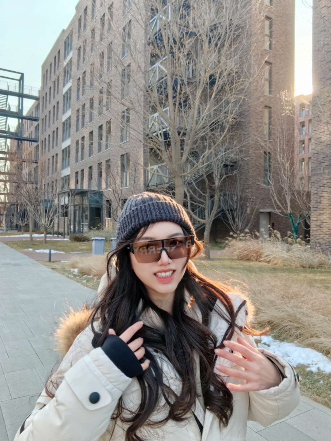 custom review-Burberry Квадратные Солнцезащитные Очки Мужские Темно-Серые