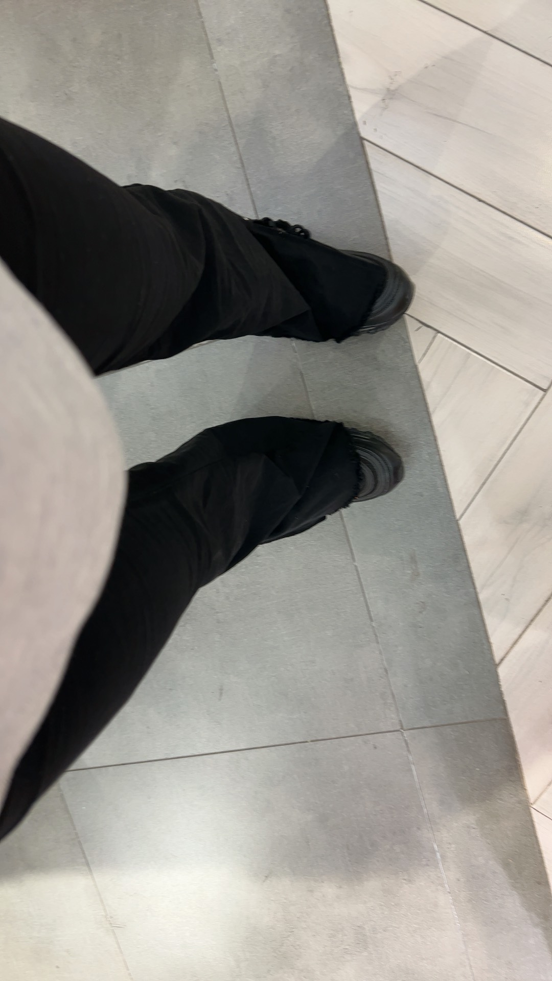 custom review-Nike Air Max 97 Устойчивый к истиранию Низкий Топ Воздушная подушка Повседневные Беговые кроссовки Женские Чисто черный Переработанный материал