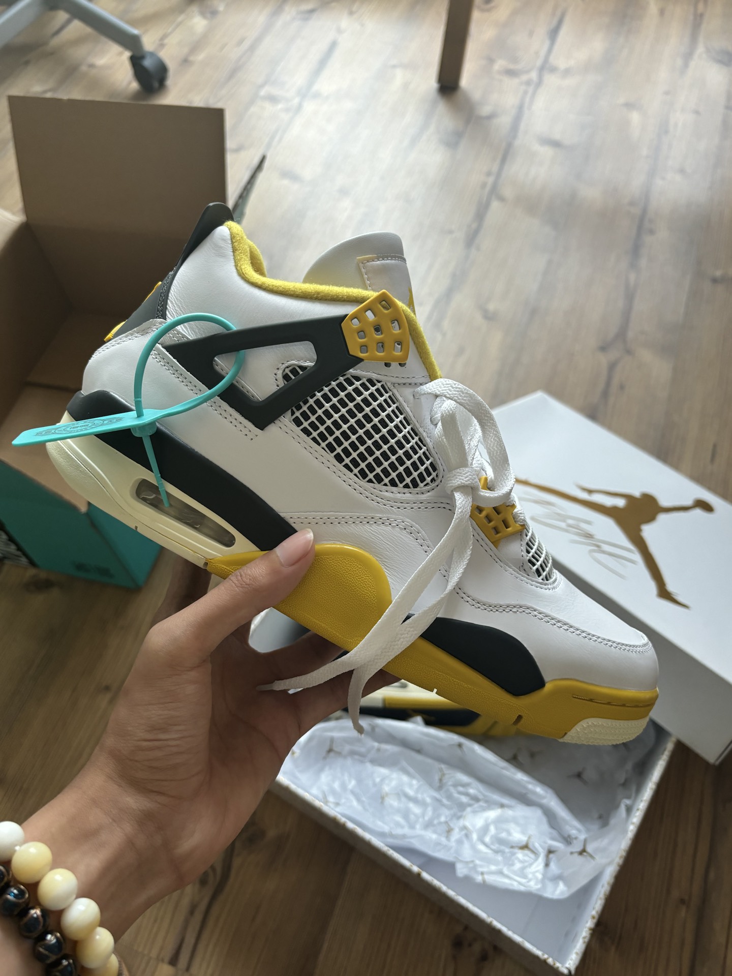 custom review-Jordan Air Джордан 4 'Vivid Сера' MID Топ Винтажные баскетбольные кроссовки Женские Белые Апельсиновые