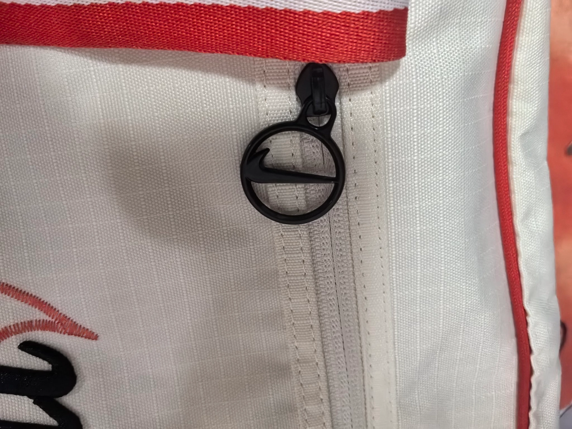 custom review-NIKE Спортивные сумки Кокосовое молоко & Passionate Красный & Черный Унисекс