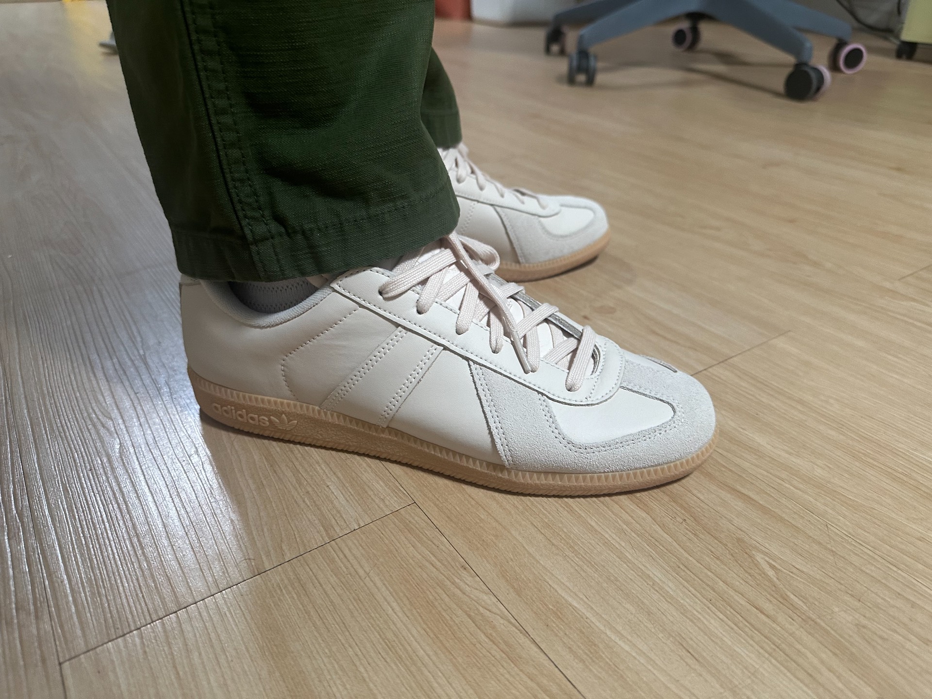 custom review-Adidas Originals BW Army противоскользящие устойчивые к истиранию низкие скейтбордические кроссовки серо-бежевые