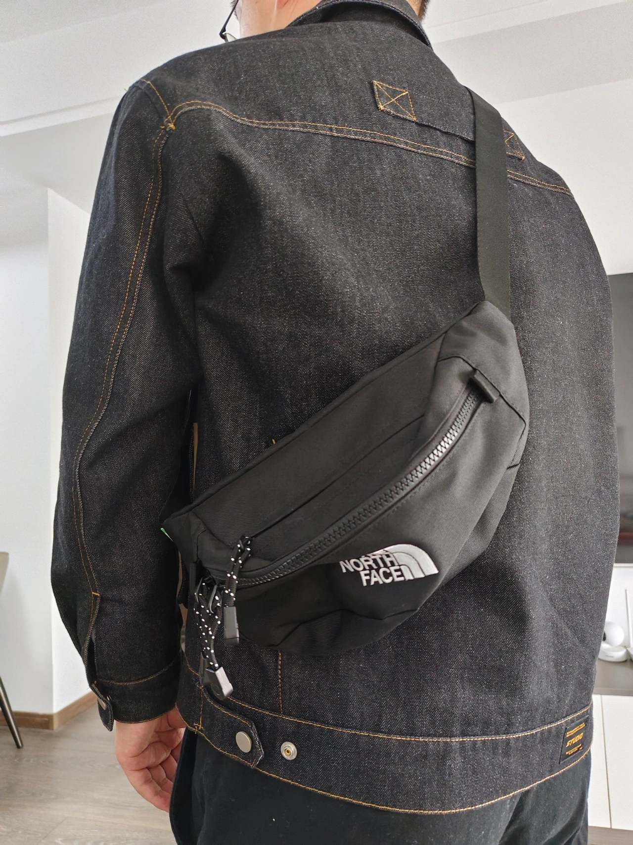 送给男朋友的北面斜挎包