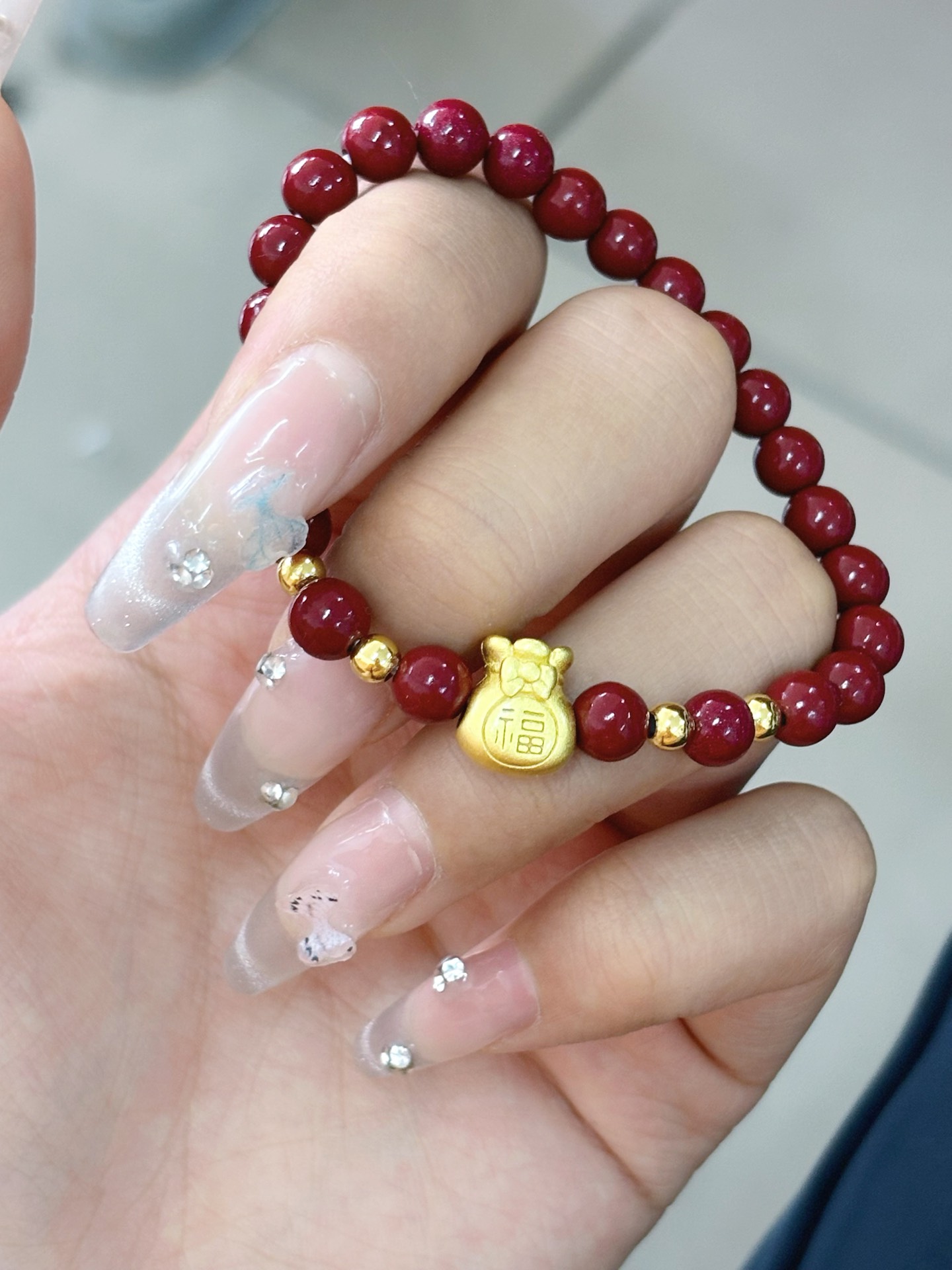 本命年必戴朱砂手串
