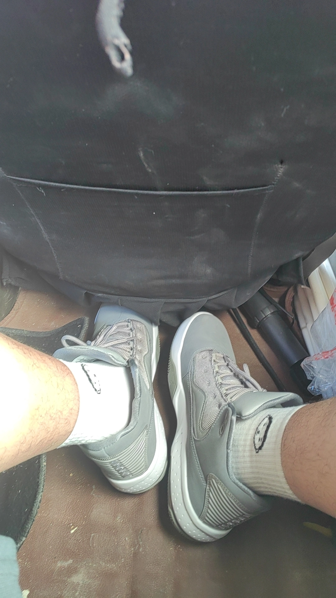 custom review-Jordan Max Aura 2 Амортизаторы Шок Резистентность к Сцеплению Резистентность к Износу MID Топ Винтажные баскетбольные кроссовки Мужской Серый Белый