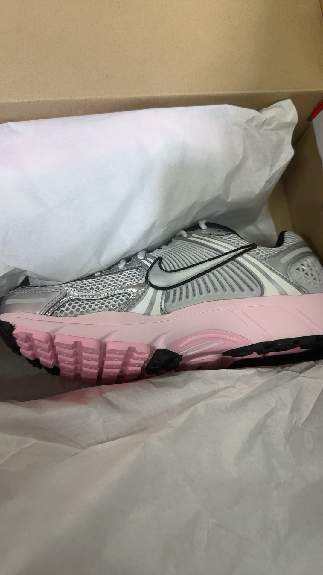 custom review-Nike Zoom Vomero 5 Photon Dust Pink Foam Women's