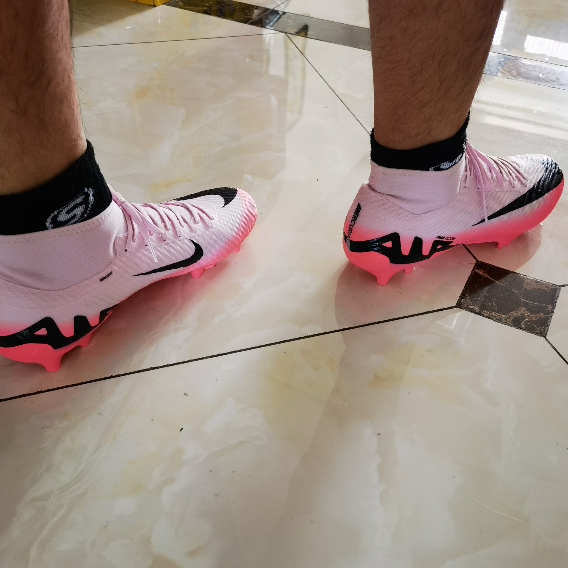 custom review-Nike Zoom Mercurial Superfly 9 Academy FG/MG 'Mad Brilliance Pack'