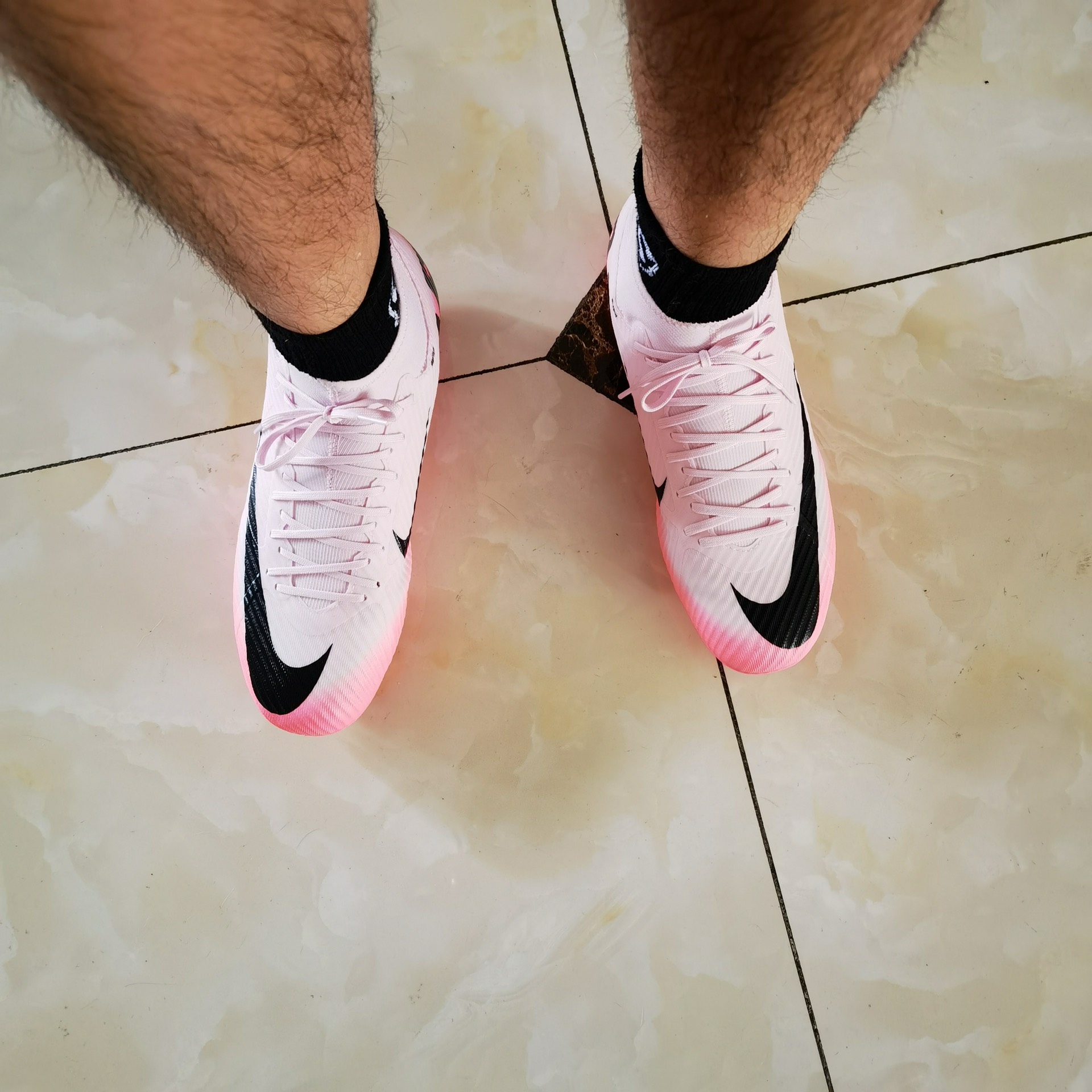 custom review-Nike Zoom Mercurial Superfly 9 Academy FG/MG 'Mad Brilliance Pack'