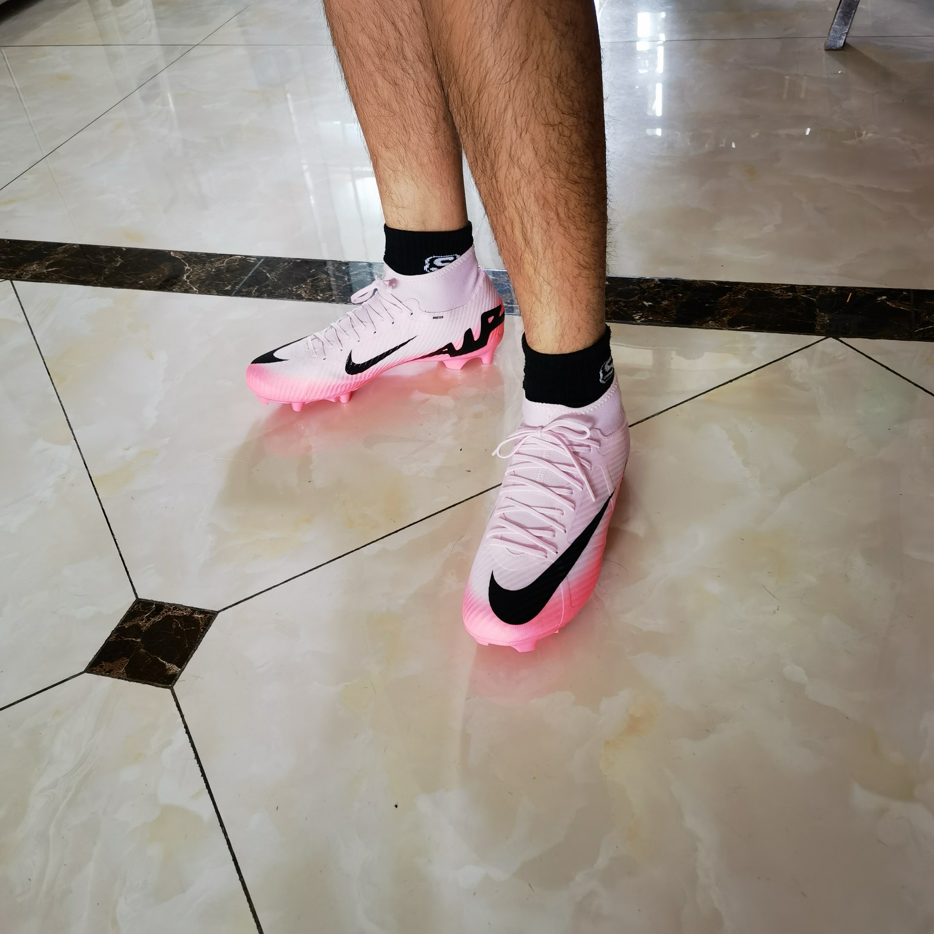 custom review-Nike Zoom Mercurial Superfly 9 Academy FG/MG 'Mad Brilliance Pack'