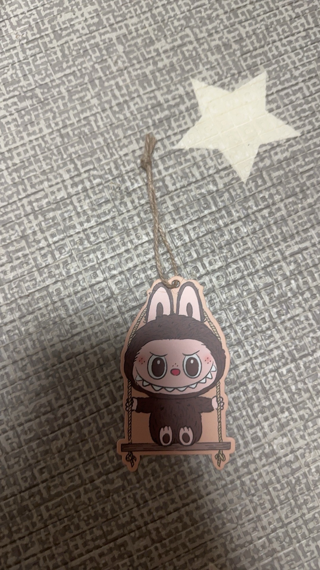 custom review-POP MART THE MONSTERS LABUBU Timber Workshop, Виниловая Плюшевая Подвеска "Лабубу На Качелях", Слепая Коробка, Одиночная Коробка/полный Набор