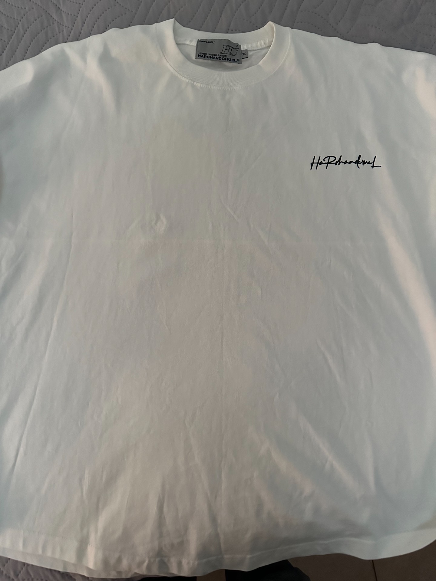 custom review-HARSH AND CRUEL Унисекс Футболка