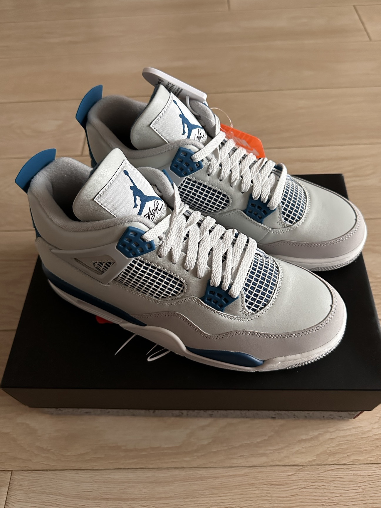 aj4白蓝