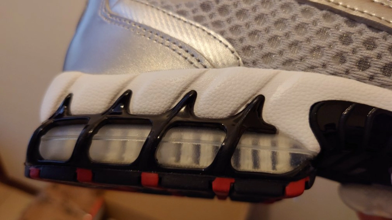 custom review-Nike Zoom Spiridon Caged 2 'Metallic Silver'