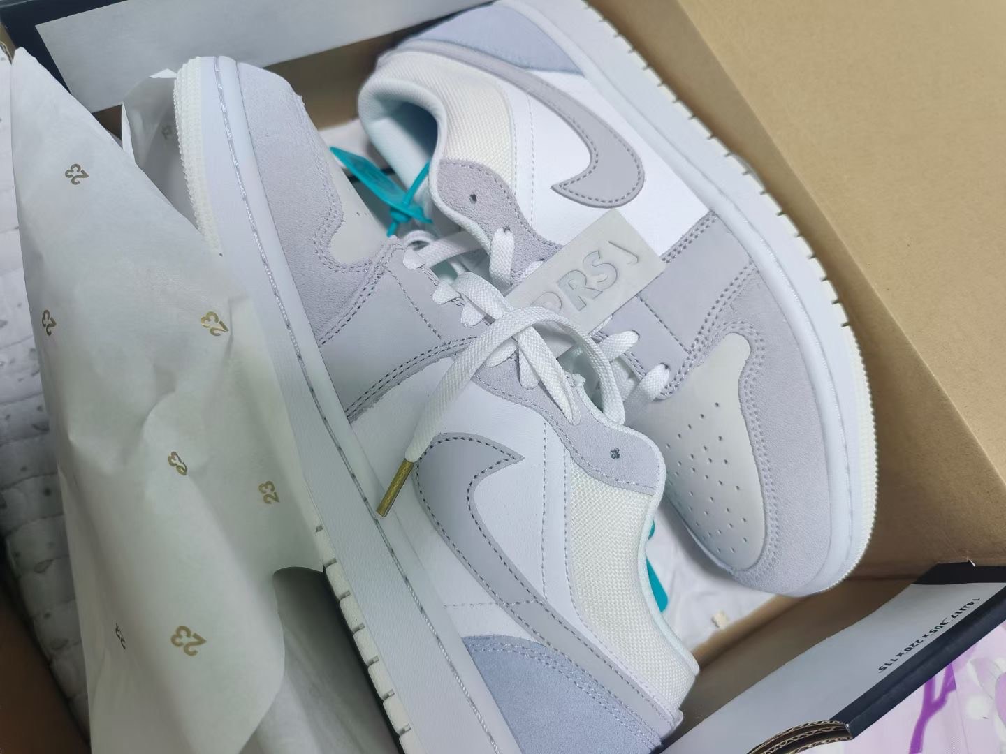 custom review-JORDAN 1 Low Paris
