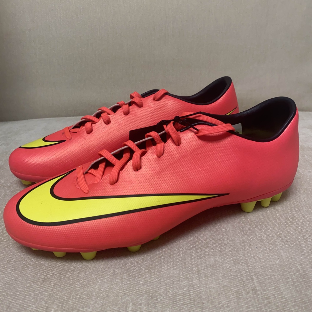 nike/耐克刺客10中端ag足球鞋