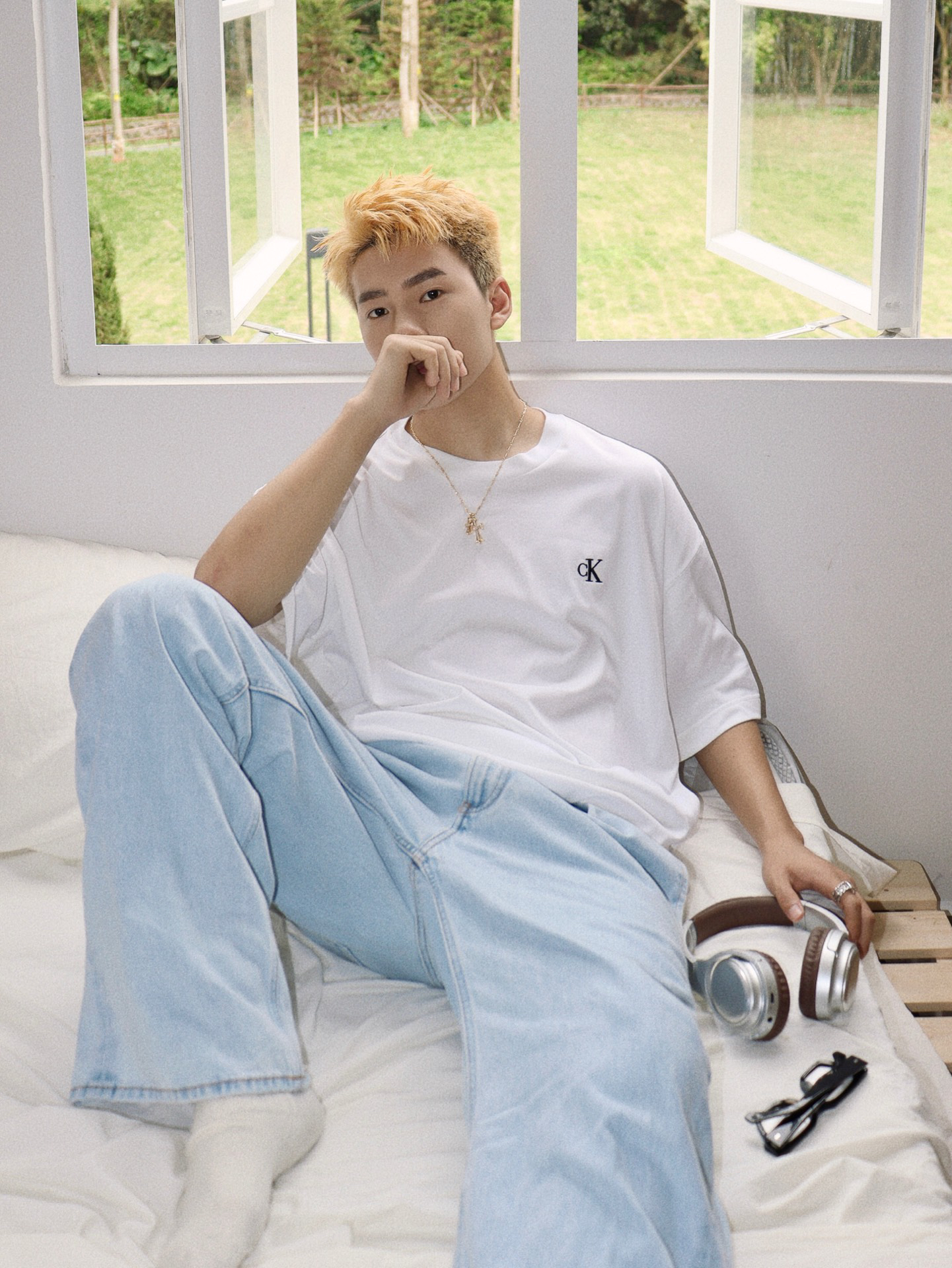 春夏清爽引力男友 | 学会穿搭做减法