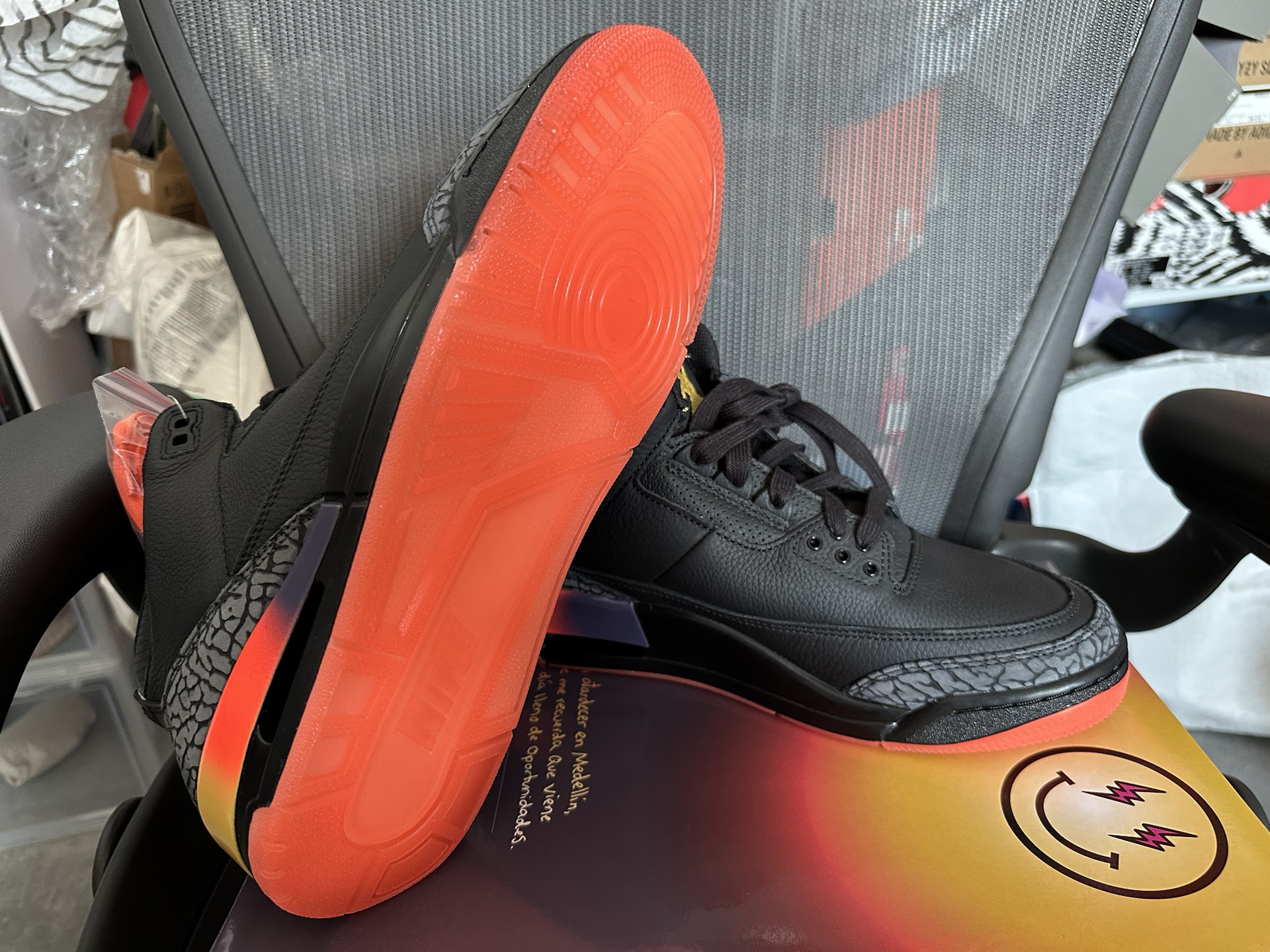 custom review-JORDAN 3 Retro J Balvin Rio
