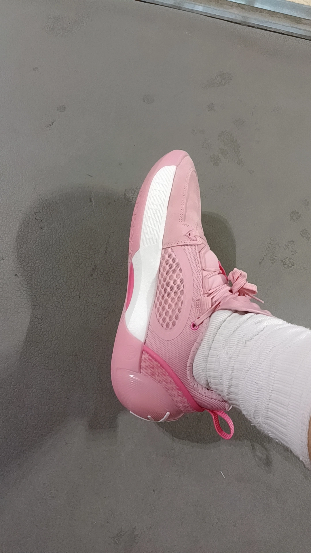 custom review-LINING All City 12 Encore Basketball Shoes Men Low Top Pink