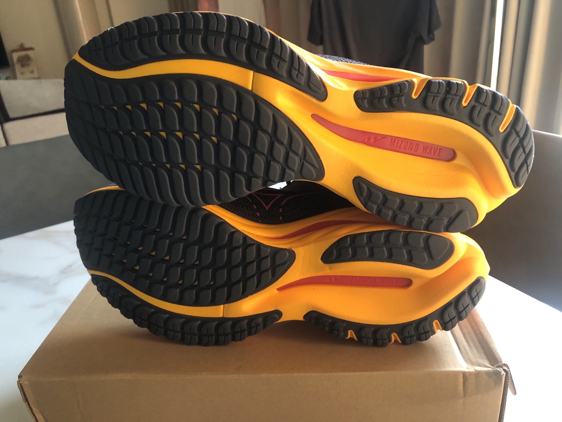 custom review-Mizuno Wave Rider 27 Противоскользящие и Устойчивые к Износу Поддержка Низкий Топ Беговые кроссовки Мужские Серый Оранжевый