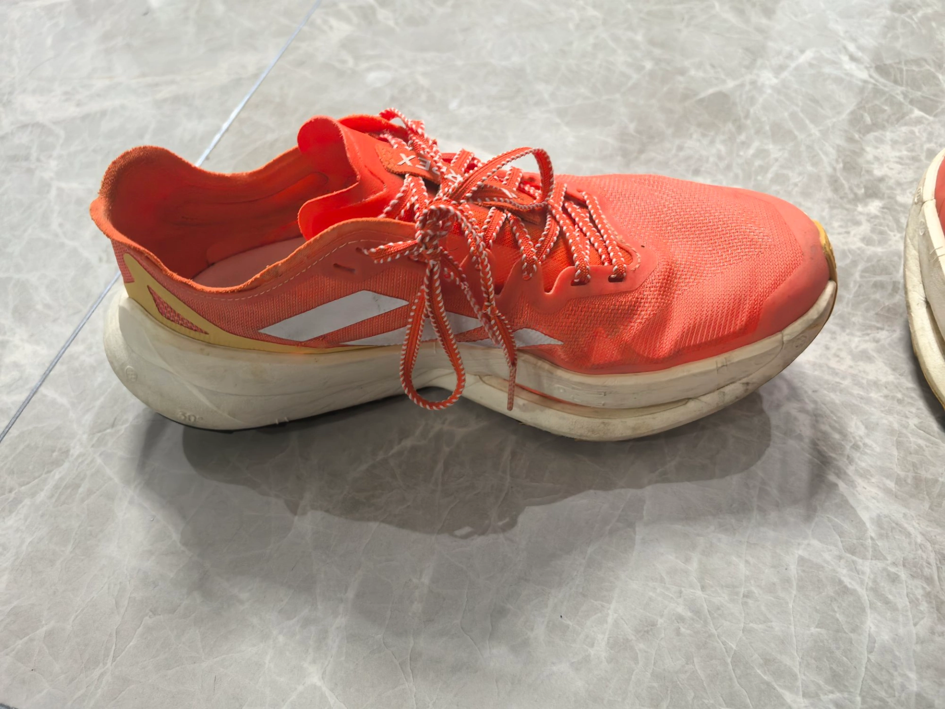 custom review-adidas Terrex Agravic Low Топ LIGHTSTRIKE Pro Double Layer Foam Middle Sole Беговые кроссовки Мужские Orange White