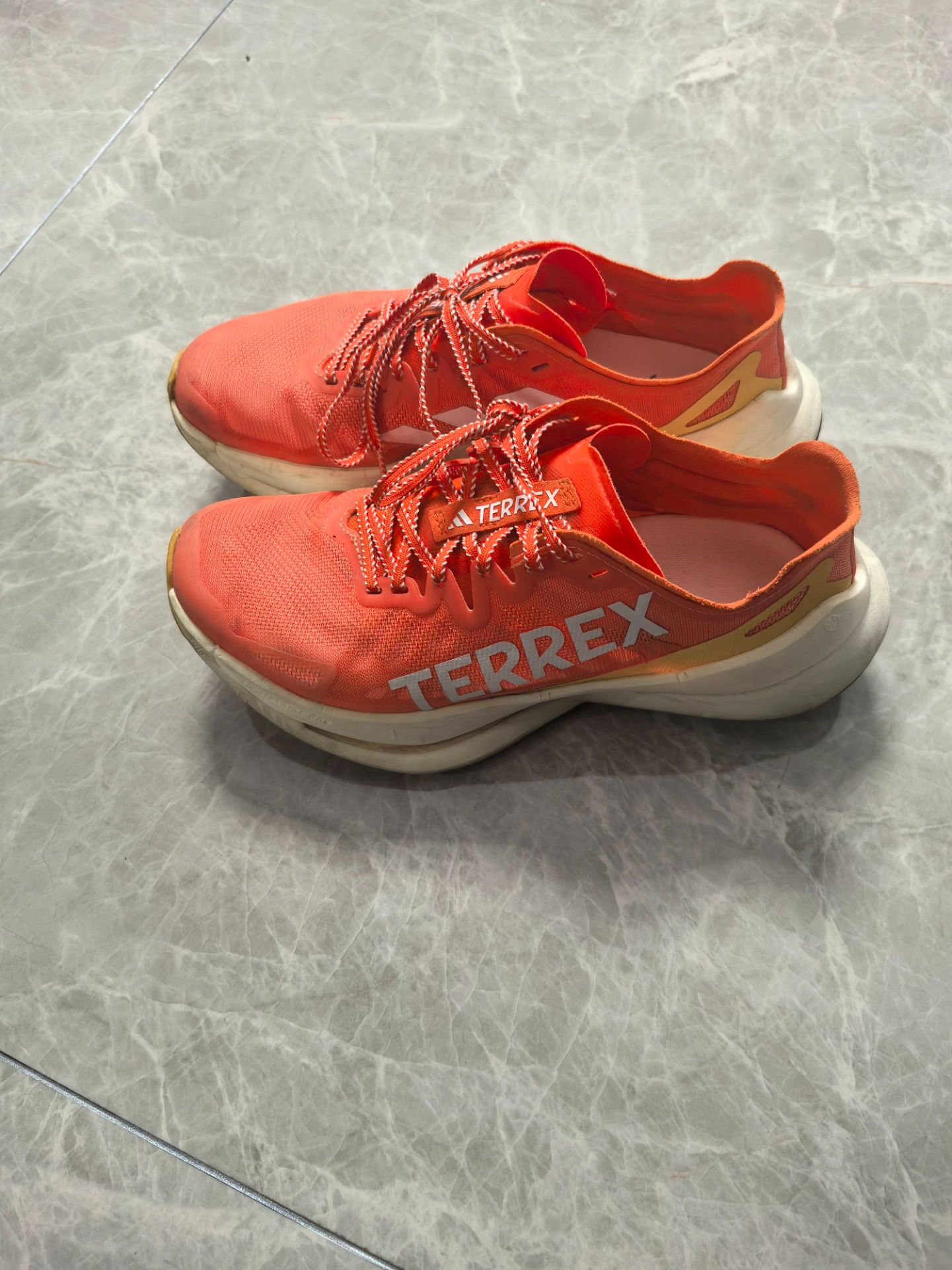 custom review-adidas Terrex Agravic Low Топ LIGHTSTRIKE Pro Double Layer Foam Middle Sole Беговые кроссовки Мужские Orange White