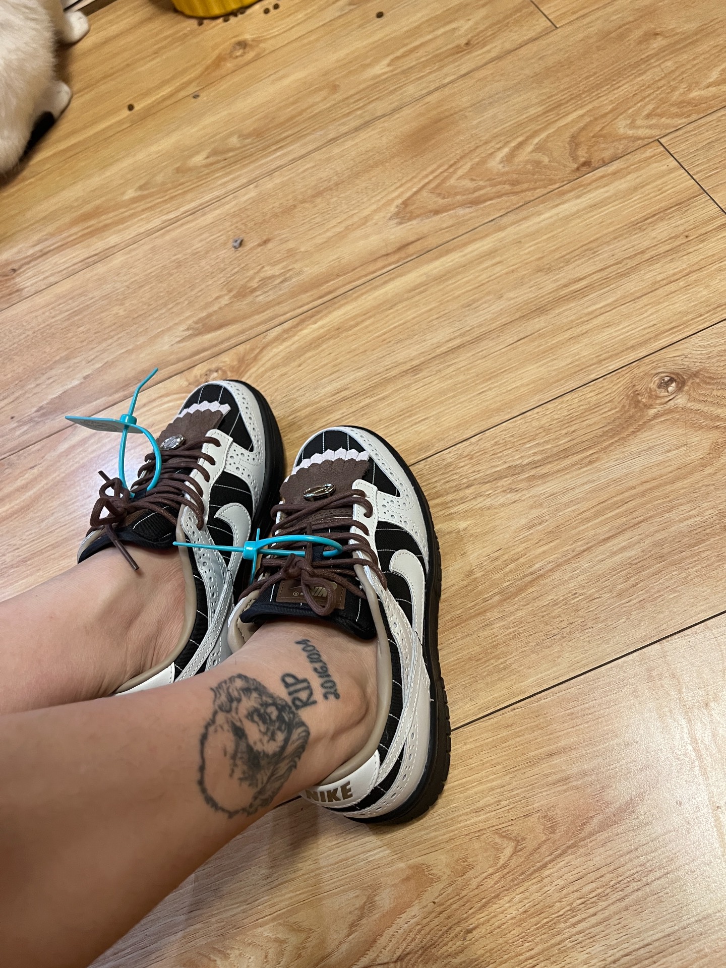 custom review-Nike Dunk LX 'Белый цвет вершины And Cacao Wow' Низкие кроссовки для скейтбординга Женские Черный белый