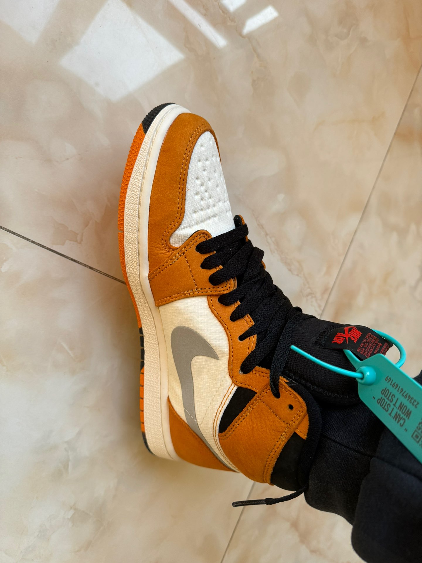 custom review-Jordan Air Jordan 1 Элемент Gore tex 'Свет Curry' Высокий Топ Винтажные баскетбольные кроссовки Мужские