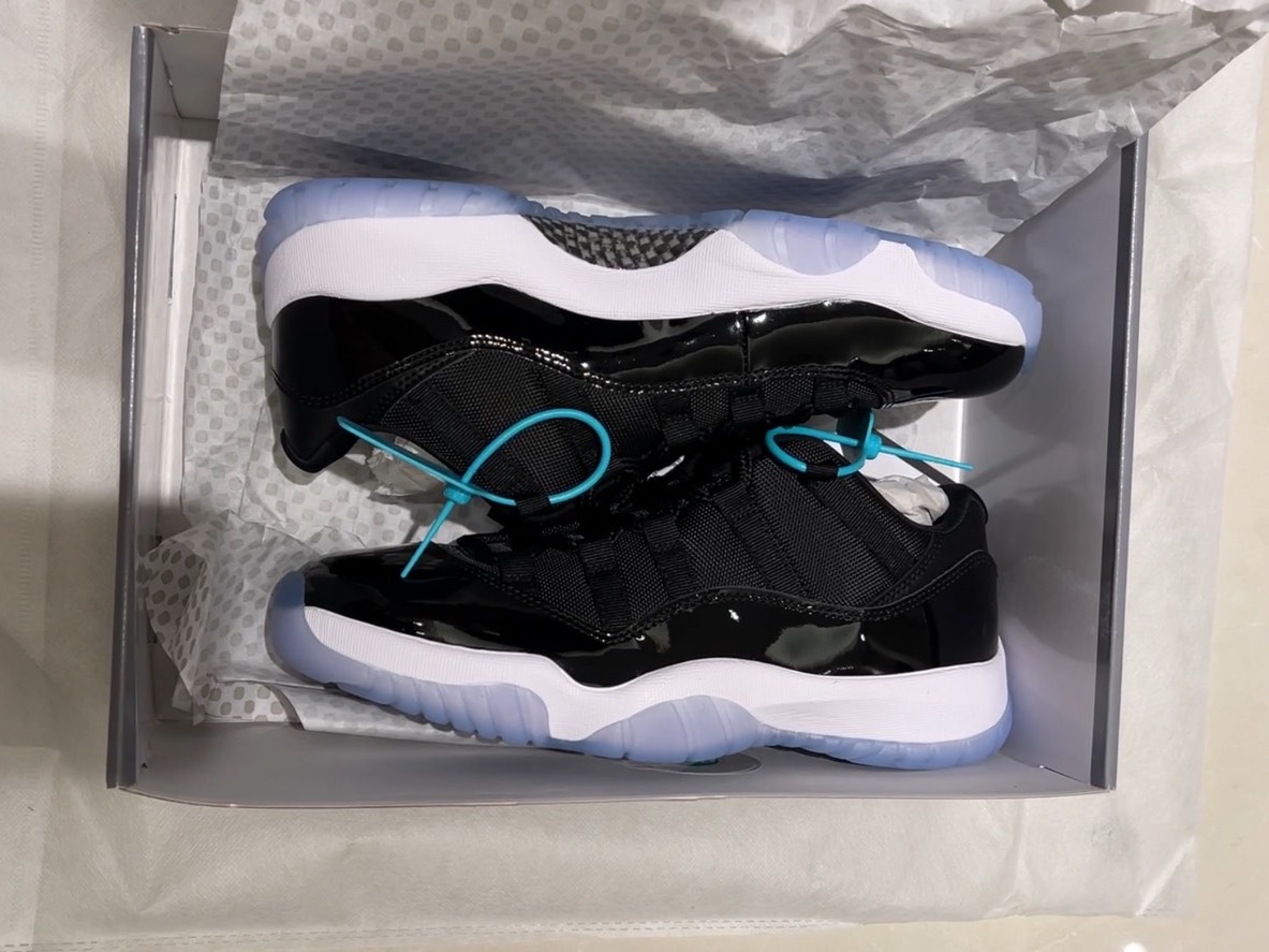 custom review-Jordan Air Jordan 11 Retro Low 'Space Jam' Low Top Винтажные баскетбольные кроссовки Мужской Черный Белый