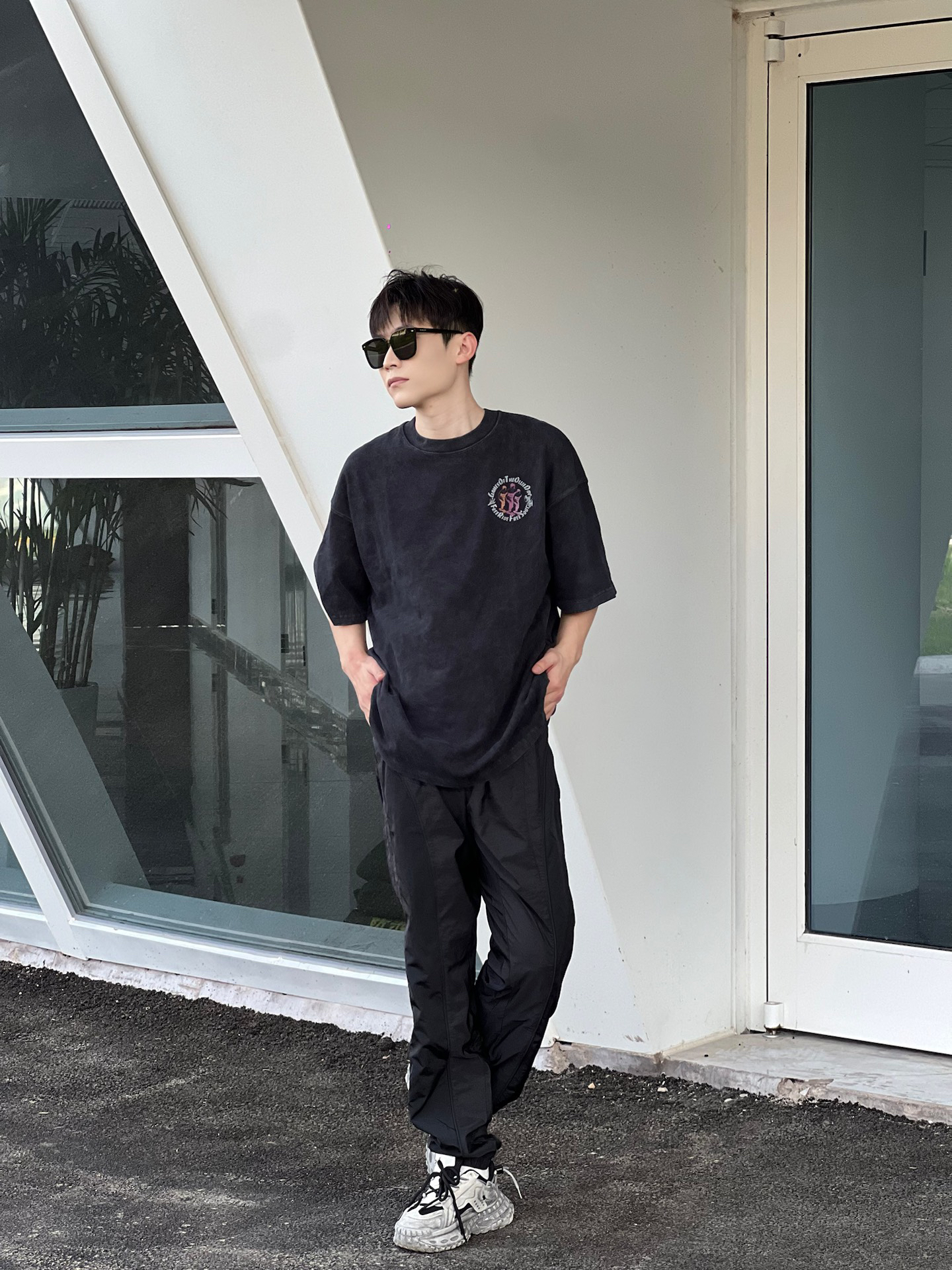 夏天到啦,我最近发现了一套蛮喜欢的的穿搭,忍不住来跟大家分享