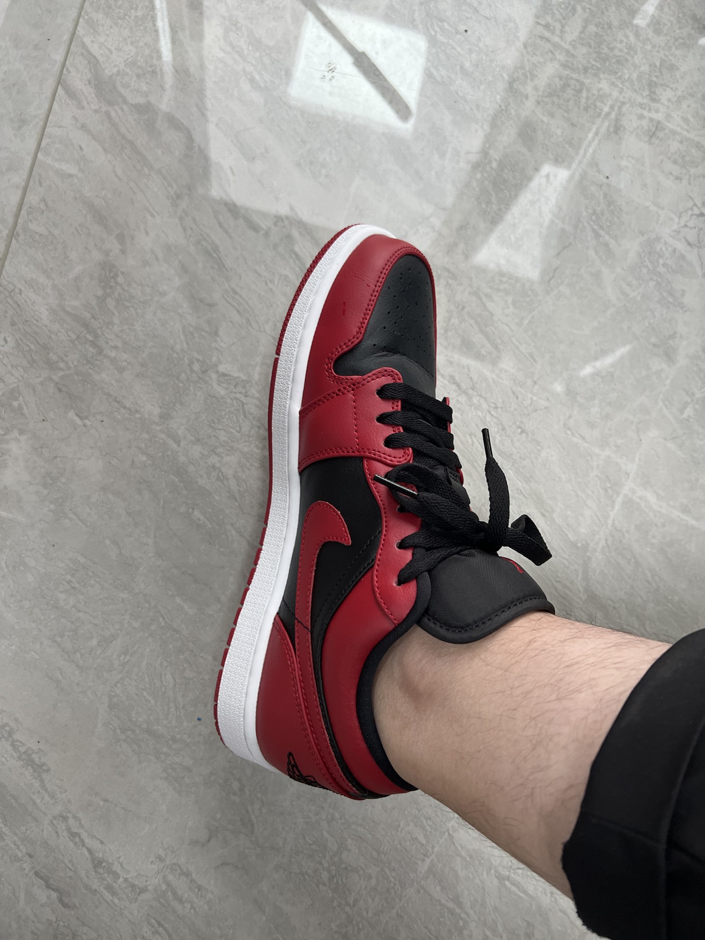 custom review-Air Jordan 1 Low 'Reverse Bred'