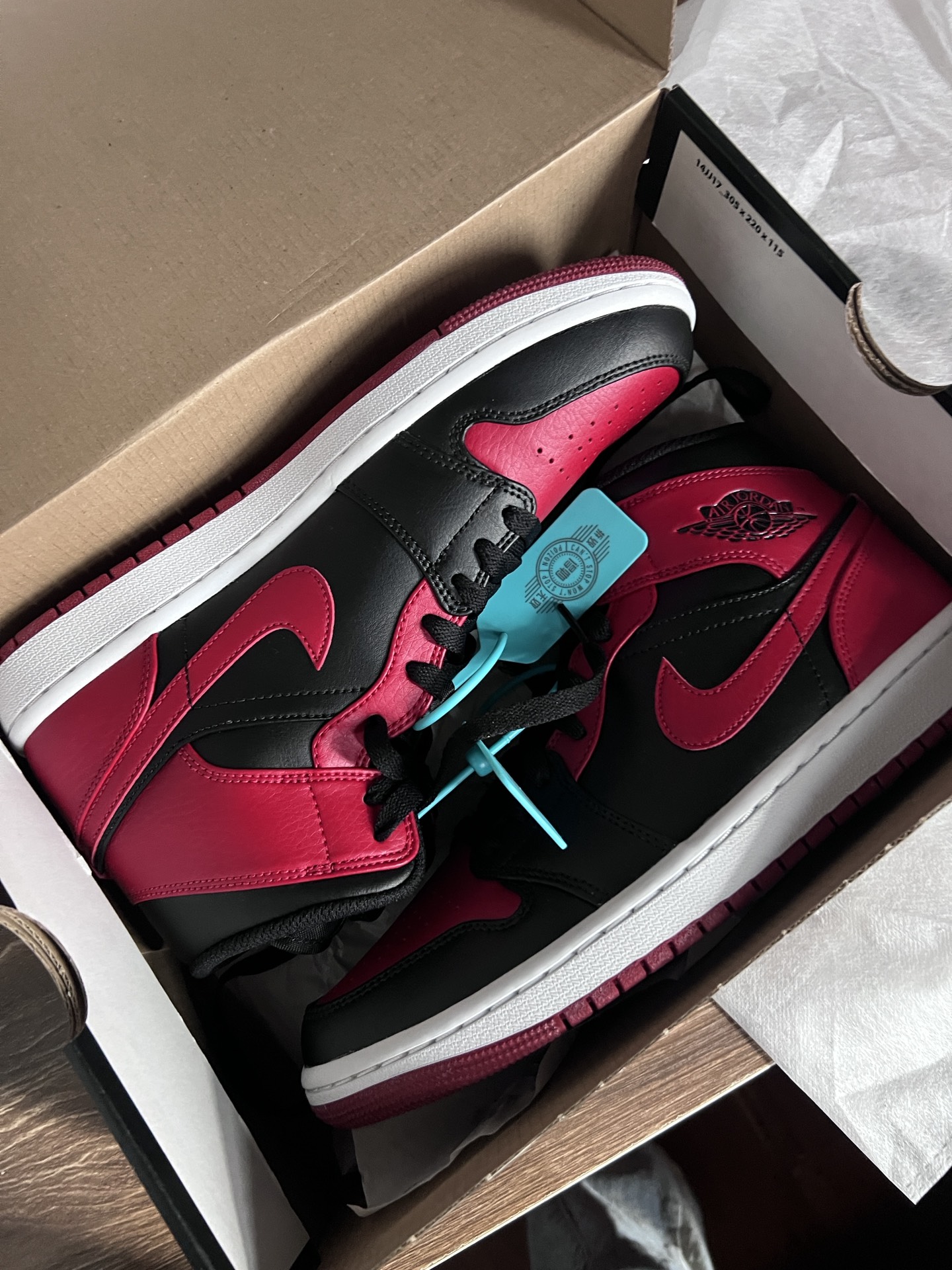 custom review-Jordan Air Jordan 1 MID 'Красный и Черный' MID Топ Винтажные баскетбольные кроссовки Мужской Черный Красный Белый