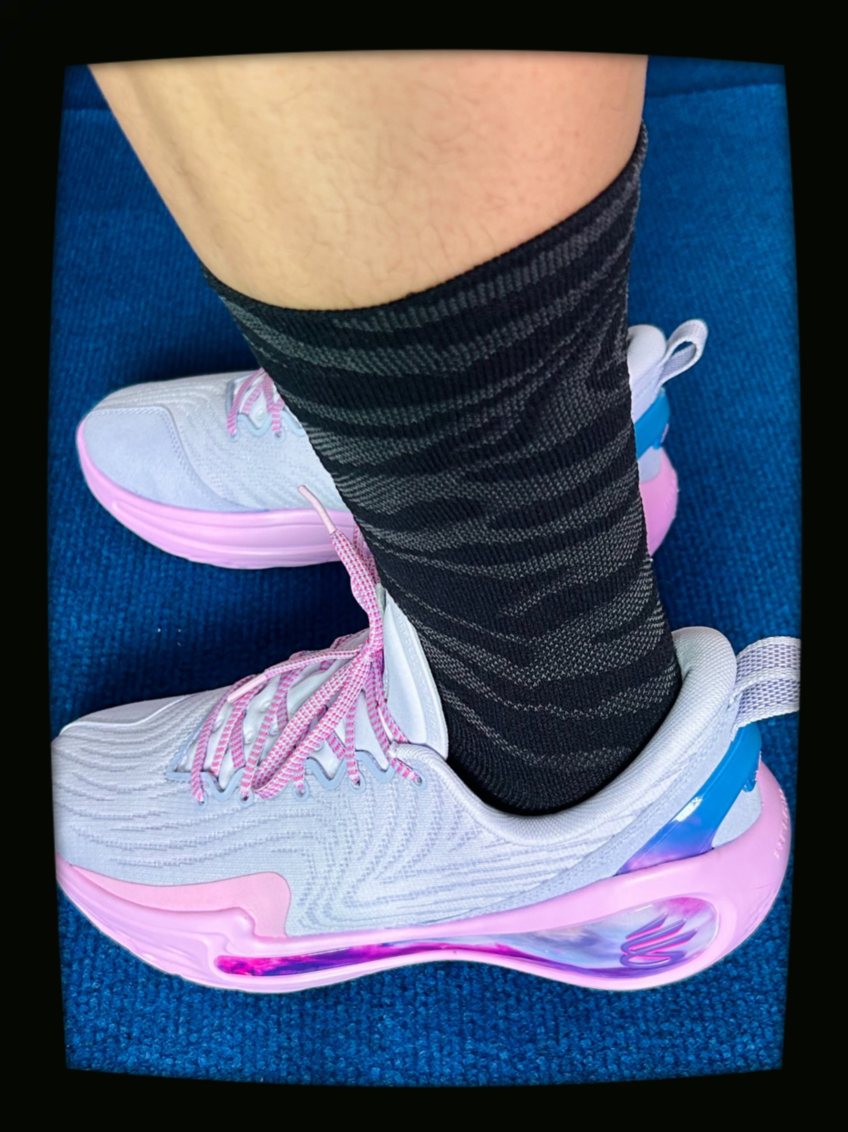 库里12上脚好看吗 ?