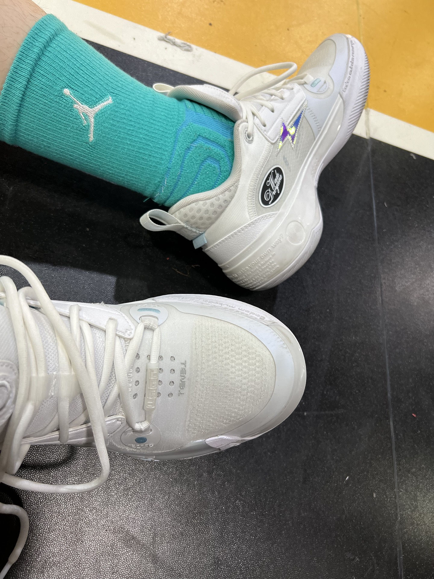 custom review-LINING Way Of Wade 10 Low 'White Hot'