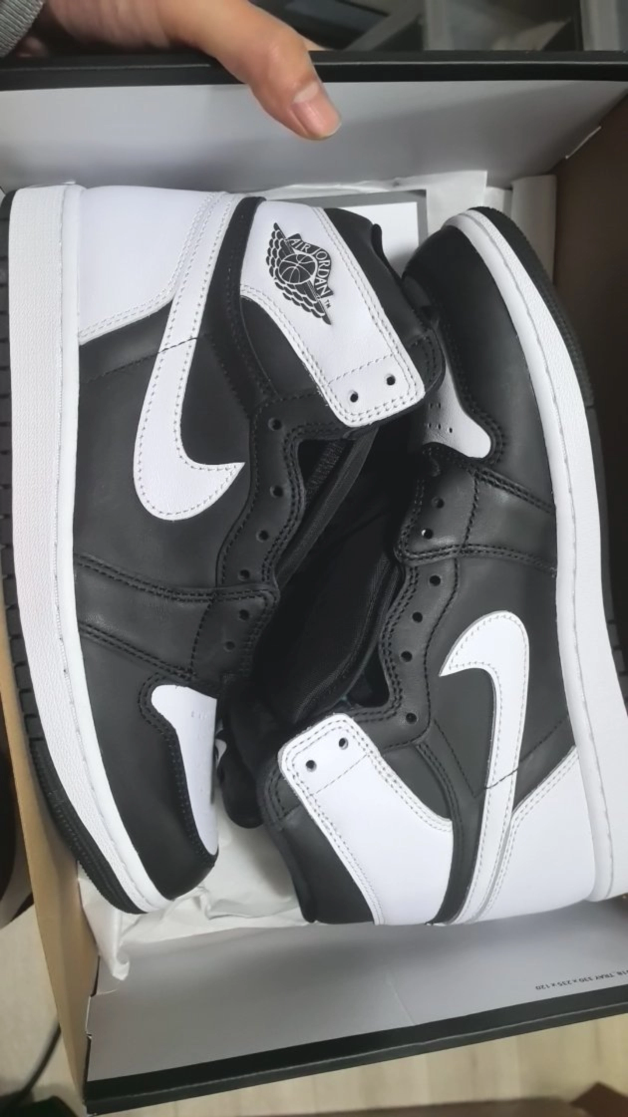 custom review-Jordan Air Jordan 1 High OG 'Черный белый' Высокий топ Винтажные баскетбольные кроссовки Мужской Белый черный