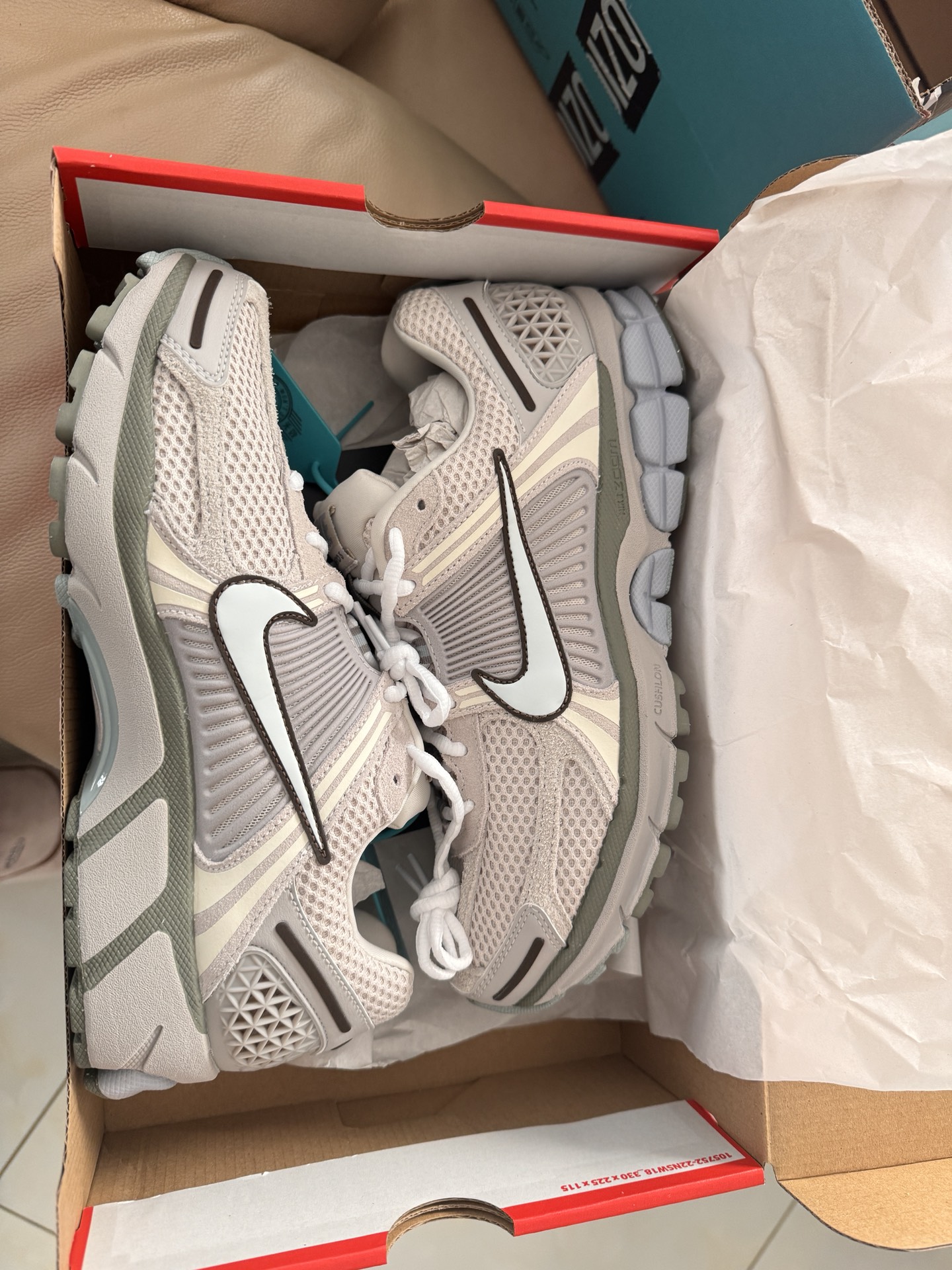 custom review-Nike Air Zoom Vomero 5 Амортизация Устойчивость к истиранию Дышащий Низкий Топ