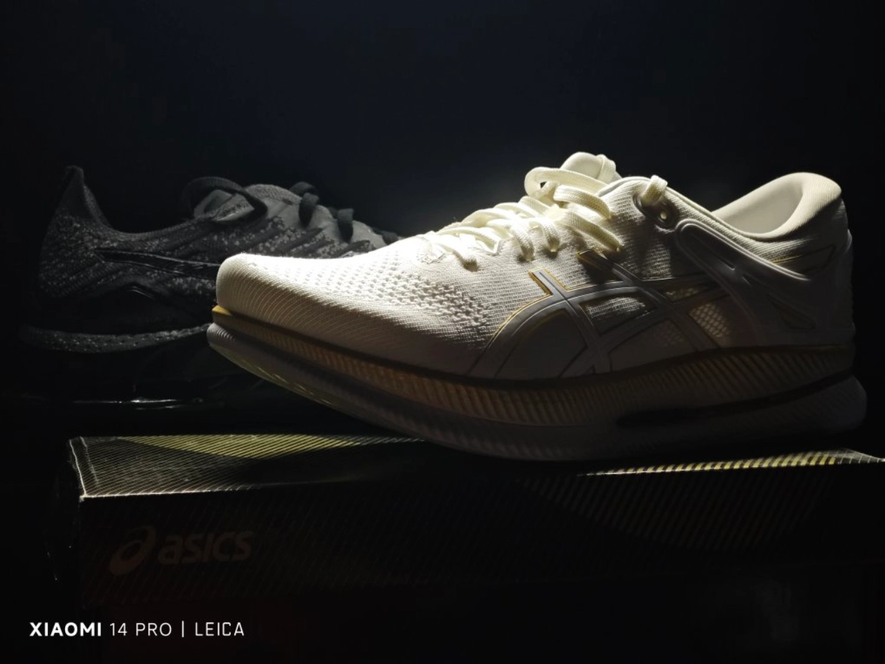 custom review-ASICS Gel Kinsei Blast Ткань Низкий Верх ТРЕНИРОВОЧНАЯ БЕЗУЧЕТНАЯ Обувь Мужская Графитовый Черный