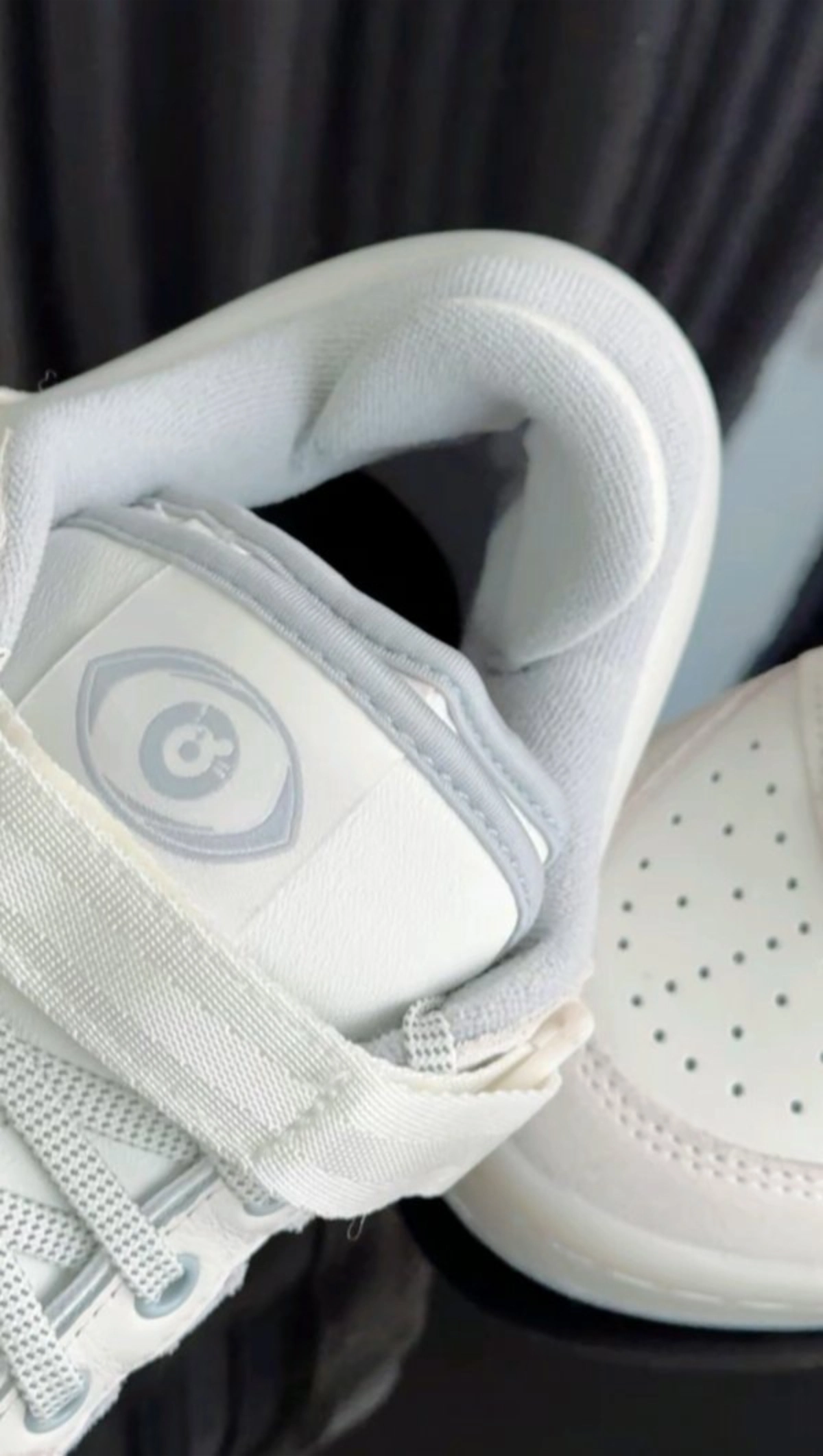 custom review-Bad Bunny X adidas originals FORUM Bad Bunny Кожа Устойчивая к истиранию Низкие Кроссовки для скейтбординга Унисекс