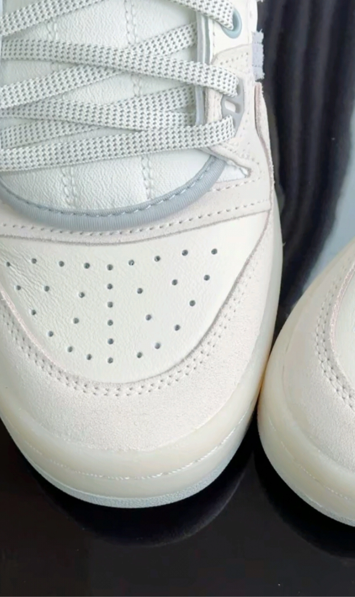 custom review-Bad Bunny X adidas originals FORUM Bad Bunny Кожа Устойчивая к истиранию Низкие Кроссовки для скейтбординга Унисекс