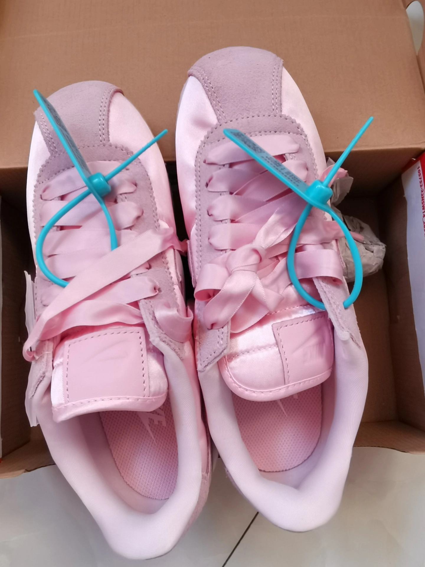 custom review-Nike Cortez Shock Absorbers Slip-Resistant Breathable Low-Top Беговые кроссовки Женские Розовые