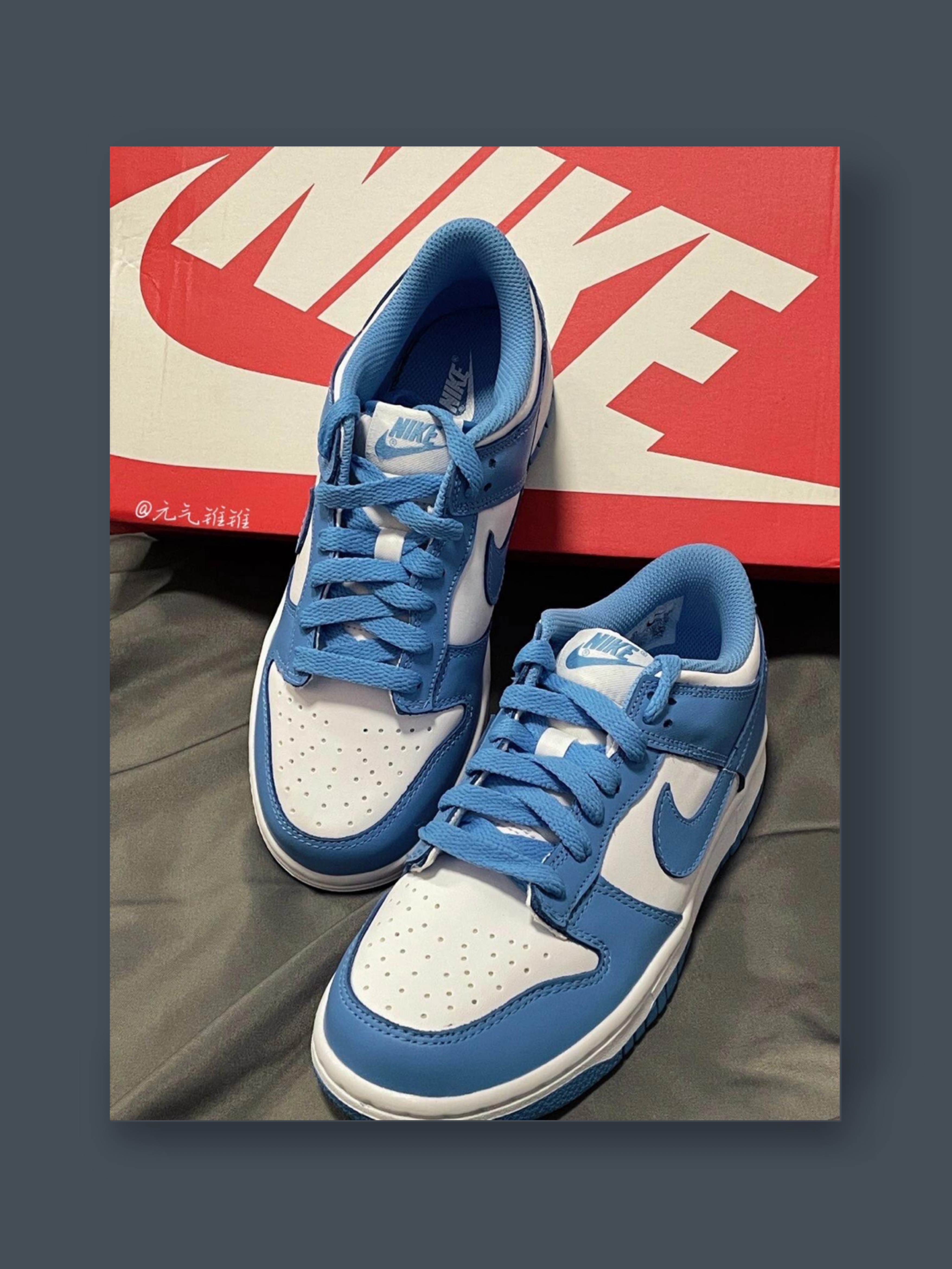 nike dunk low (gs) 大学蓝白 鞋子整体蓝白配色,很清新很适合的搭配