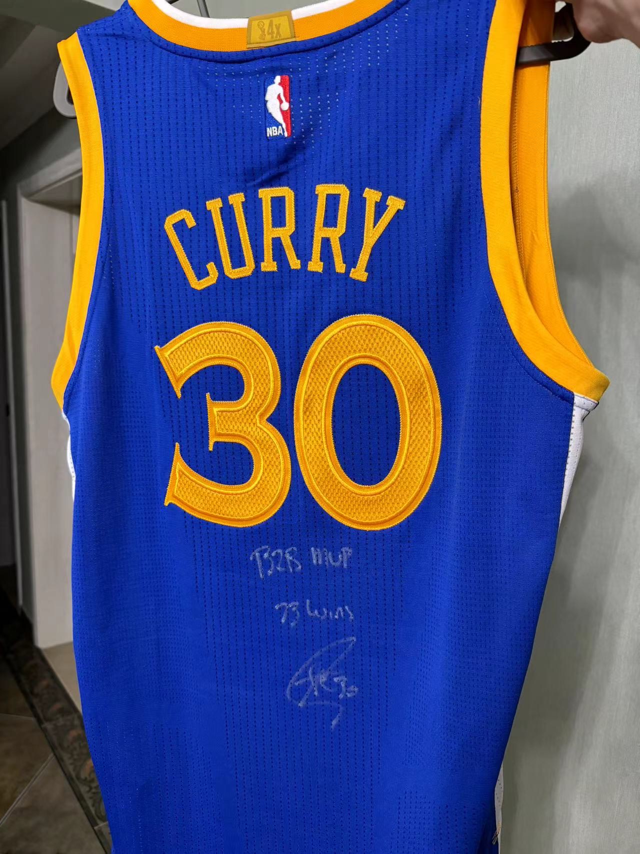 勇士队库里球衣藏品